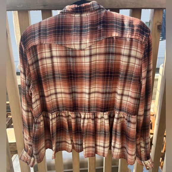 Plaid peplum shirt - Picture 4 of 8